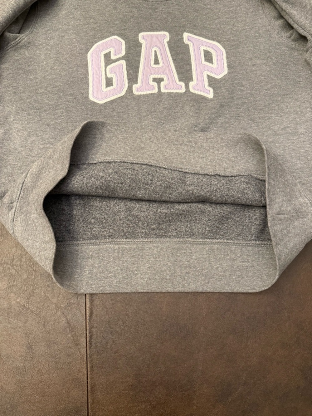 GAP Vintage Y2K Women’s Dark Gray and Lilac Purple Hooded Pullover Sweatshirt; M - Picture 8 of 10